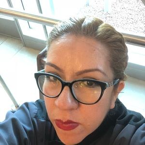 Meet your Posher, Beatriz